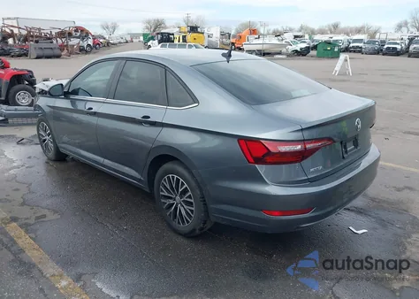2021 Volkswagen Jetta 1.4T R-Line/1.4T S/1.4T Se z USA, uszkodzony, nr VIN 3VWC57BU9MM087842
